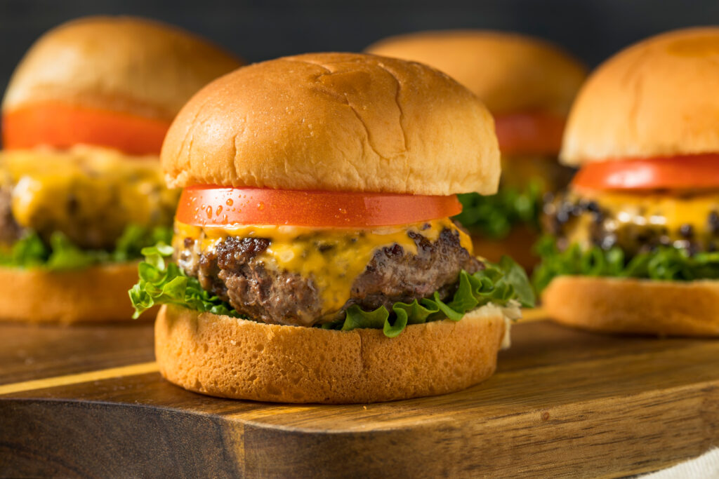 Homemade Cheeseburger with Tomato