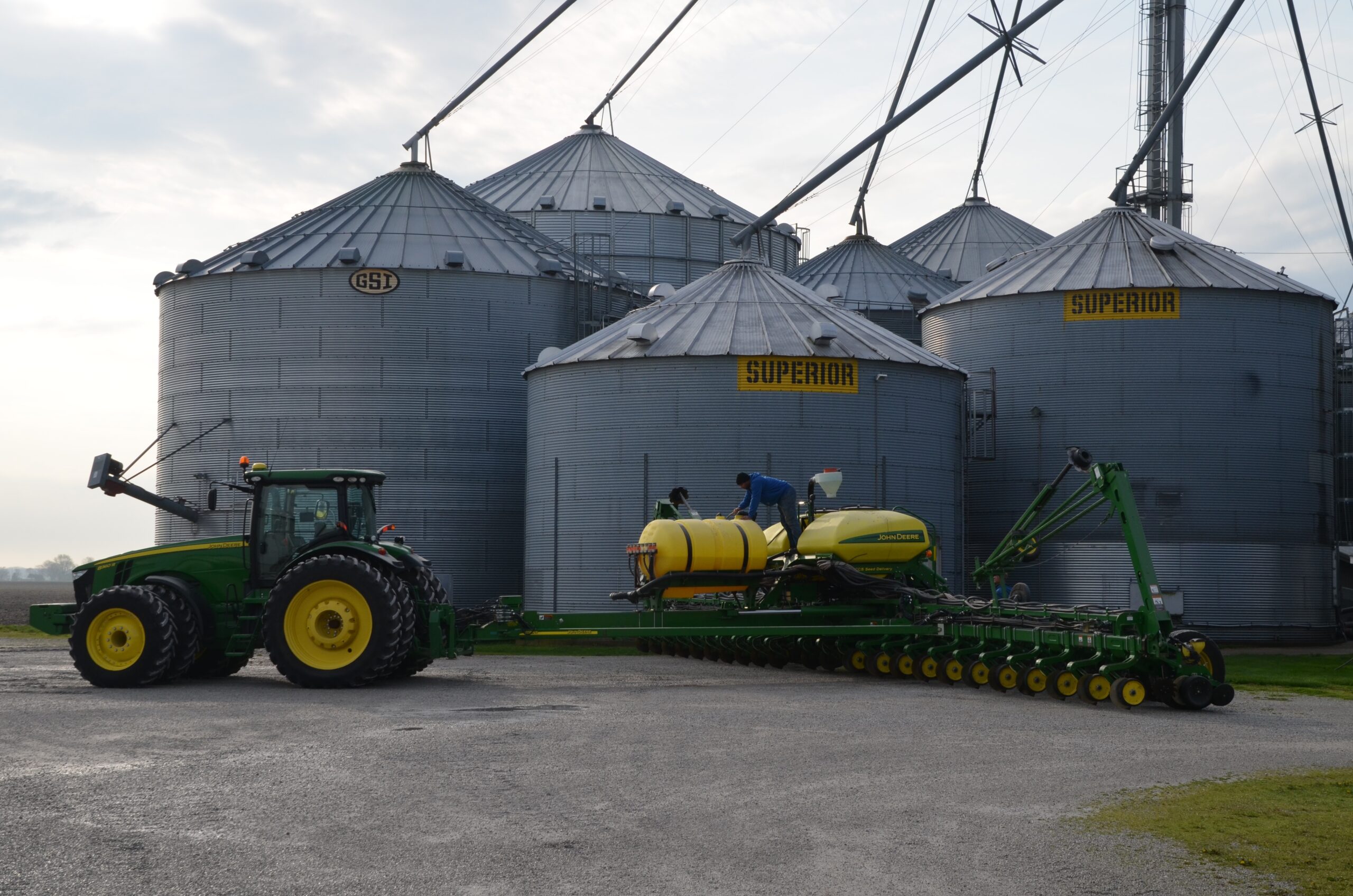 planter with tractor