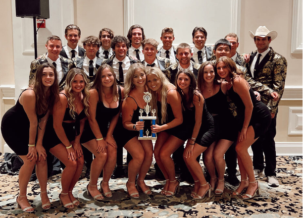 Waterskiing team with award at national tournament