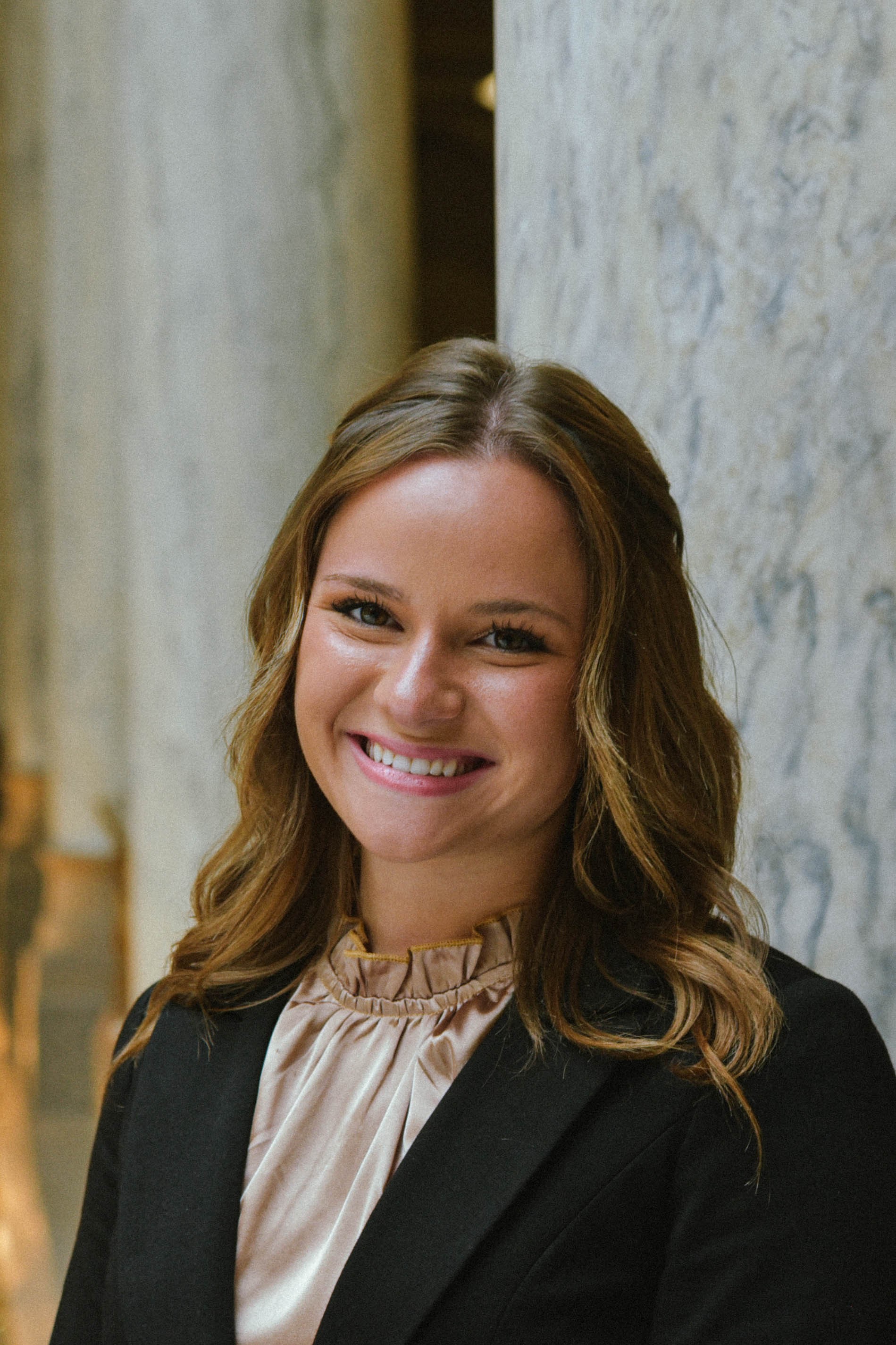 Jenna Kelsay's professional headshot
