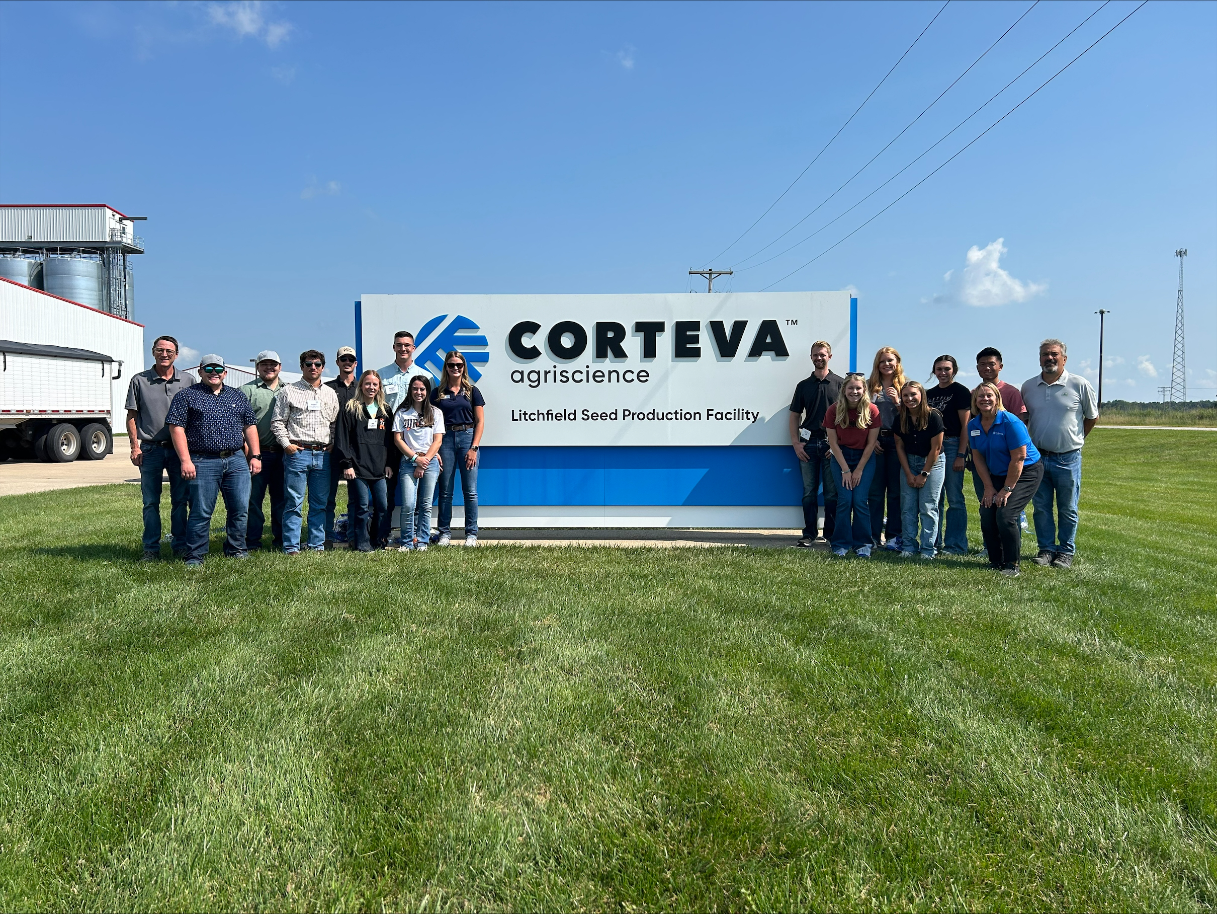 AFA attendees visiting Corteva's facility