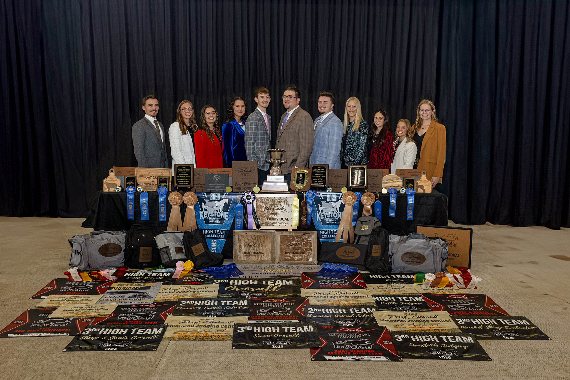 A Group picture of the 2025 Purdue Livestock Judging Team.
