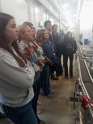Students explore the Phenotyping Lab 