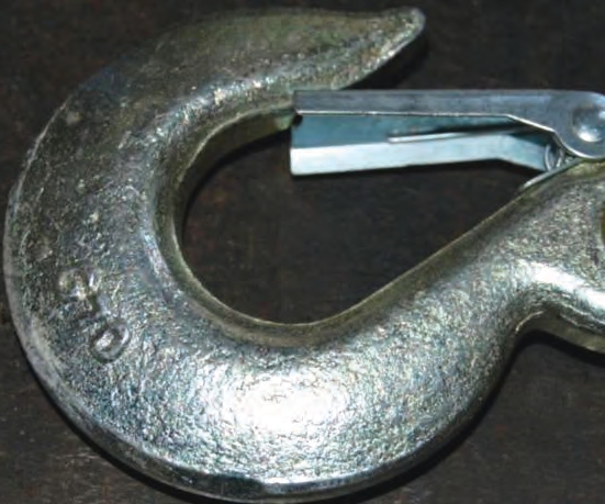 All chain components (hooks, latches, repair links) need to have the same grade or higher than the chain itself.