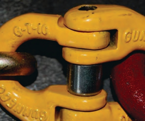All chain components (hooks, latches, repair links) need to have the same grade or higher than the chain itself.