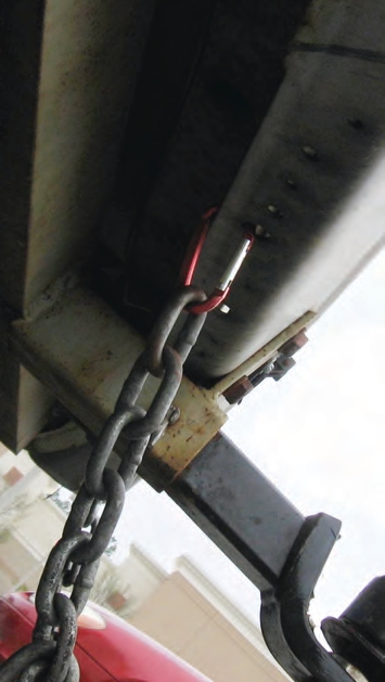 The benefits of properly criss-crossing a quality chain can be negated by having flimsy clips attached to the chain and bumper.