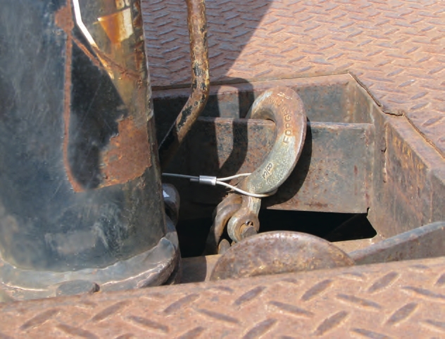 This emergency cable is improperly attached to the safety chain.