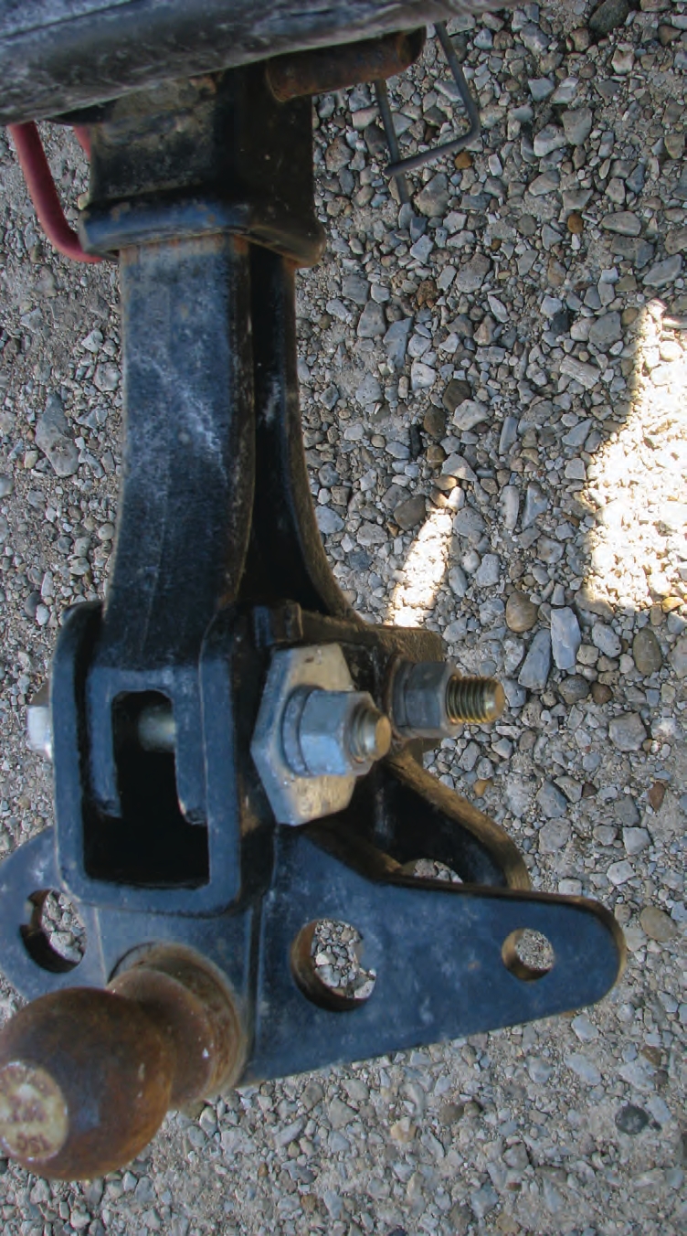 An insert bouncing on the highway is a flying missile looking for a target! Remove inserts when not in use.