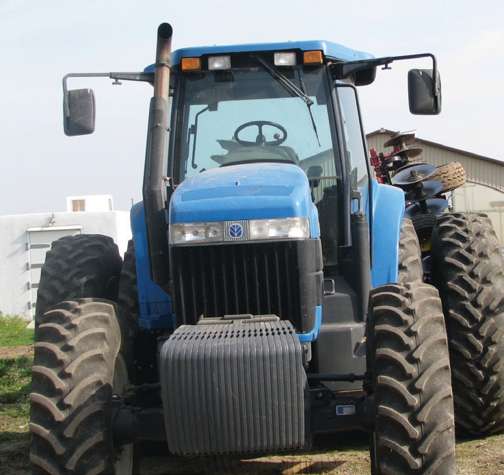 Tractor with mirrors