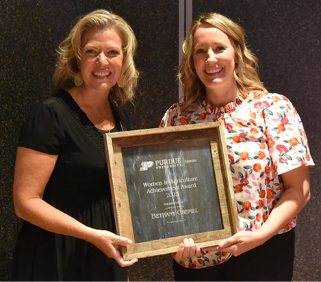 Photo courtesy of Indiana State Department of Agriculture Bethany Gremel was presented the 2023 Purdue Women in Agriculture Achievement Award on Aug. 3, 2023 at the Indiana State Fairgrounds. Pictured Angie Abbott, interim director of Purdue Extension and associate dean in the College of Agriculture and Bethany Gremel. 
