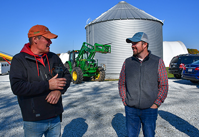 Seth Harden discussing on-farm conservation with farmers (2020)