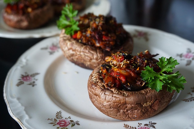 Mushrooms with alternative proteins