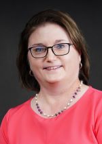 Amanda Deering headshot