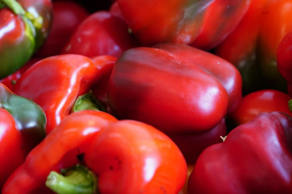 red weet peppers 