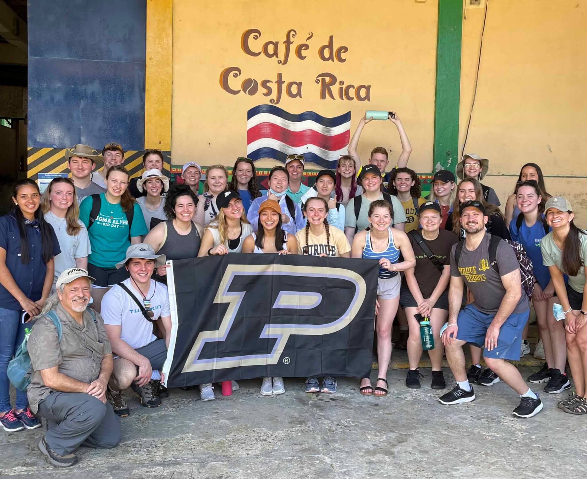 Ag Students at Study Abroad 2022 in Costa Rica