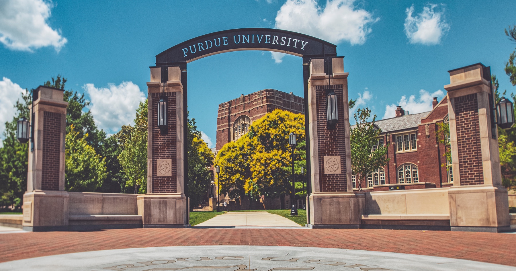 Gateway arch at Purdue University 