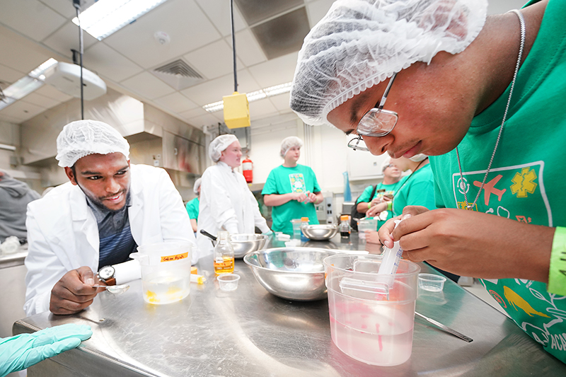 High school students explore food science during 4-H Academy on Purdue University’s campus through hands-on activities led by faculty members and researchers.