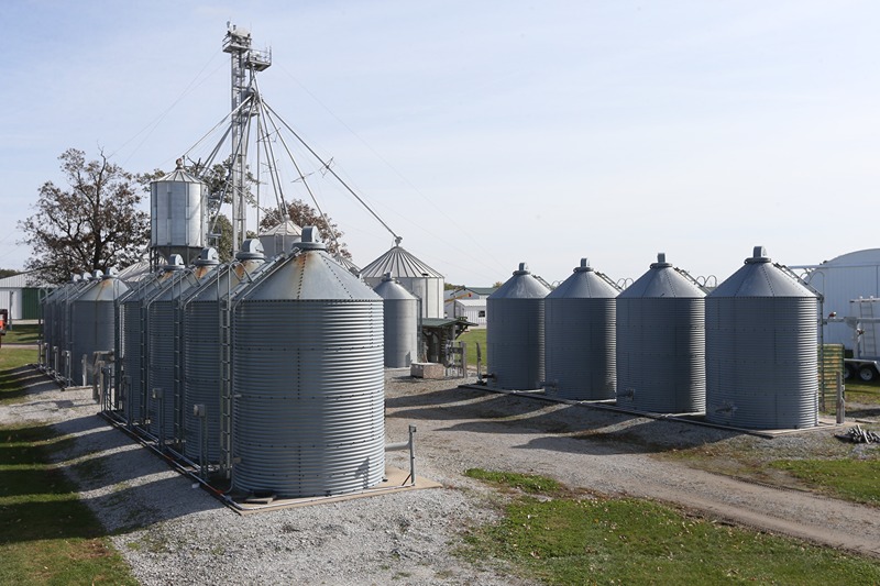 grain bins at Purdue ACRE