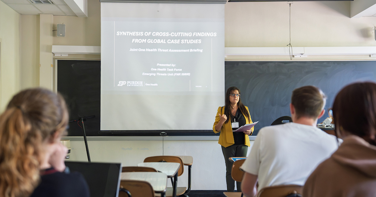 Marisol Sepúlveda, professor of forestry and natural resources, speaks at the front of her class on One Health topics.