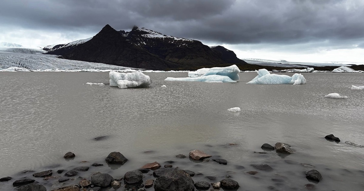 Icelandic beach