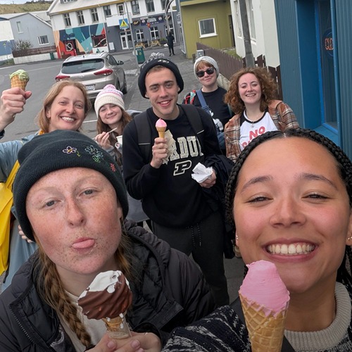 Study abroad students with ice cream