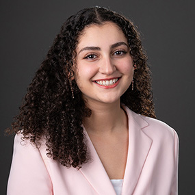 Stephanie Maari portrait