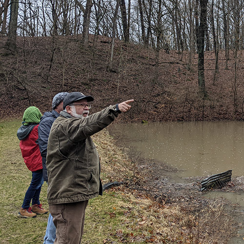 Lenny Farlee shows teachers how to use a Biltmore stick at the Natural Resources Teachers Academy. 