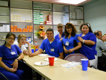 Hernandez-Gomez with his premed group