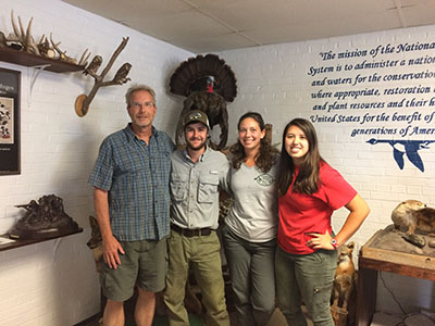 Dr. Joe Robb with his interns in 2017