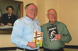 Jerry Ross and Walter Beineke trading books