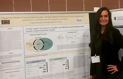 Soraida Garcia posed with a research poster
