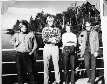 peterson-and-undergrads-in-1974