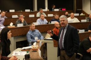 Dr. Allan Gray teaching a Center for Food and Ag Business course.