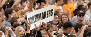 Boilermakers sign crowd