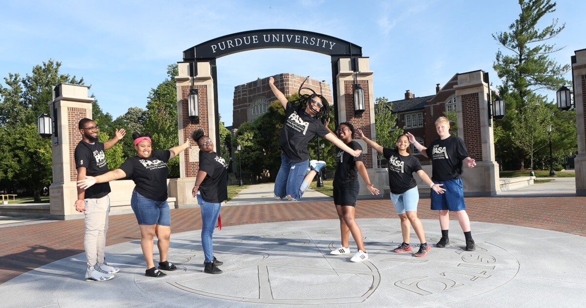 students at purdue university arch